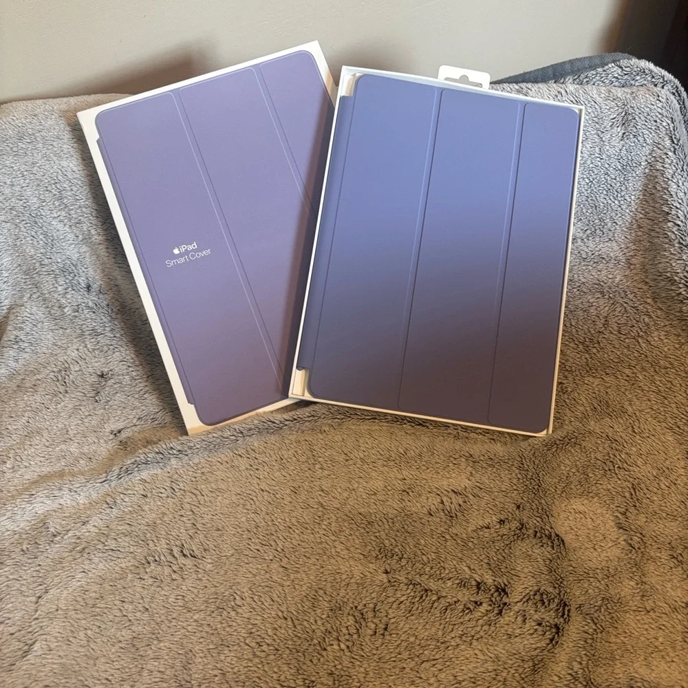 NWT Apple iPad Smart Cover - English Lavender
